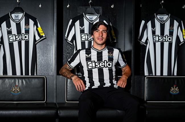 Sandro Tonali chia sẻ xúc động sau khi rời AC Milan tới Newcastle