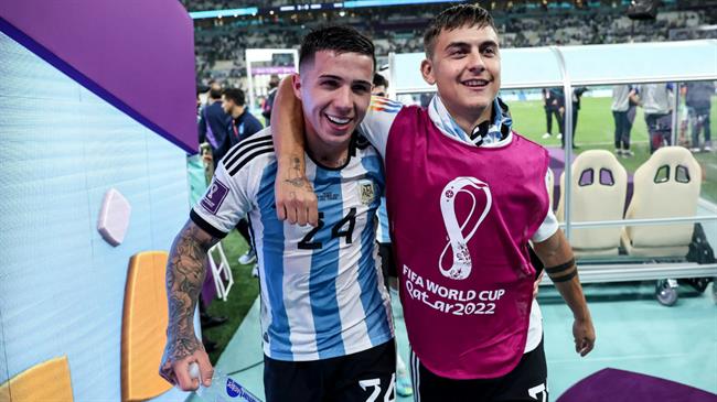 Enzo Fernandez nỗ lực thuyết phục Dybala tới Chelsea