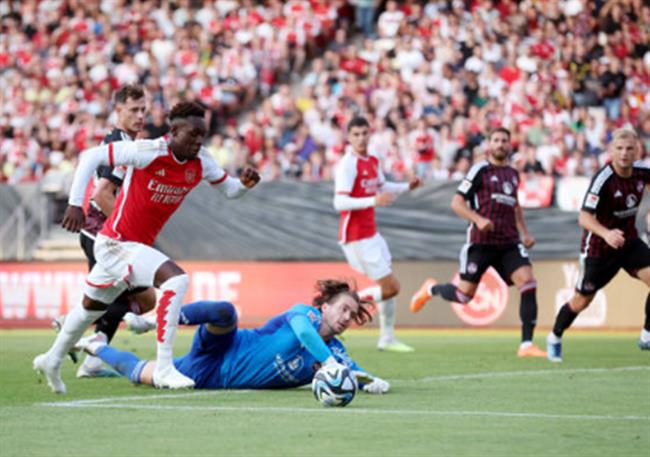 Mikel Arteta chia sẻ về Folarin Balogun Mikel Arteta chia se ve Folarin Balogun