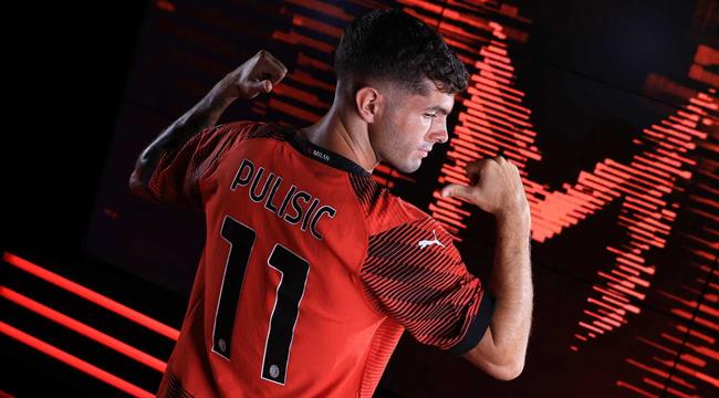 Pulisic đến Milan từ Chelsea: Từ sự lộn xộn sang mớ hỗn độn khác