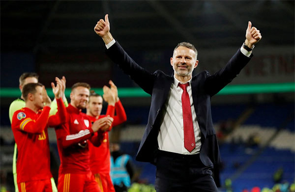 Ryan Giggs duoc tuyen bo vo toi