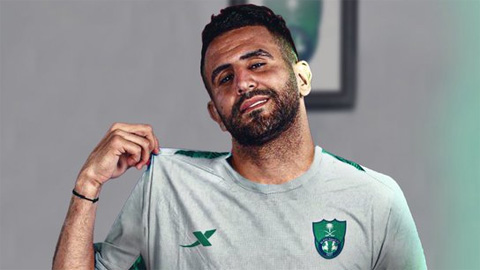 Riyad Mahrez hoàn tất việc rời Man City sang Al-Ahli