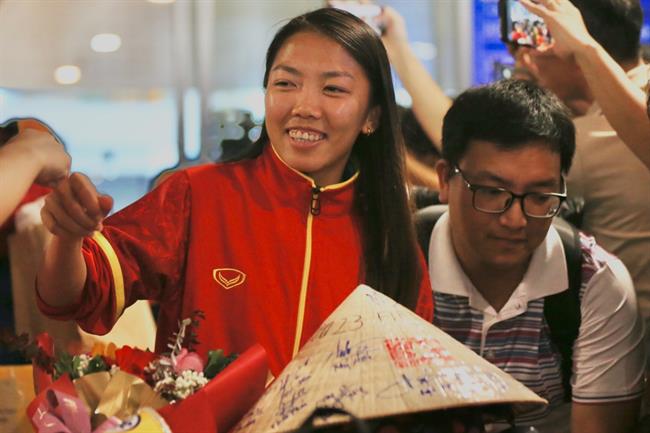 VFF báo tin cực vui cho nữ tiền đạo Huỳnh Như 