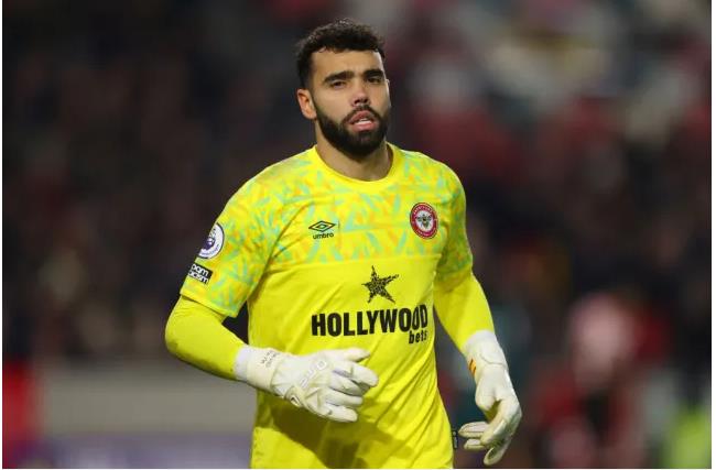 Brentford có câu trả lời cho Arsenal vụ David Raya Brentford co cau tra loi cho Arsenal vu David Raya