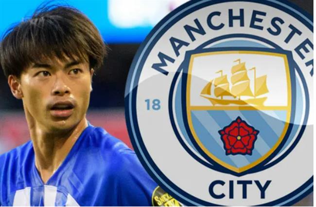 Man City quan tam Kaoru Mitoma
