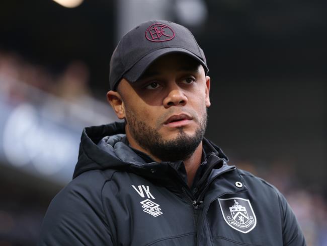 Vincent Kompany len tieng sau that bai truoc Man City