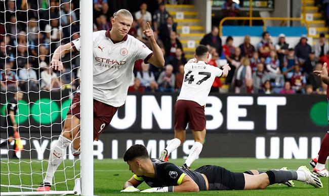 Erling Haaland lap cu dup truoc Burnley