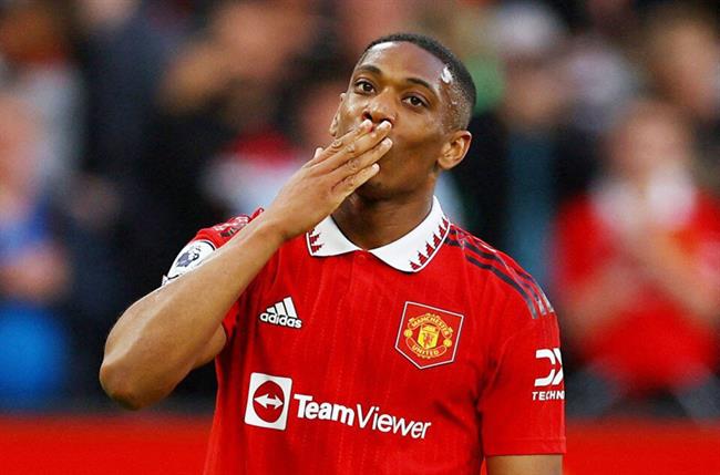 Sau Maguire, West Ham tiếp tục để ý Martial của MU 1