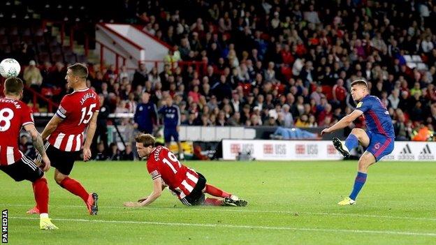 Nhận định Nottingham Forest vs Sheffield United (01h45 ngày 198) Điểm tựa City Ground 2