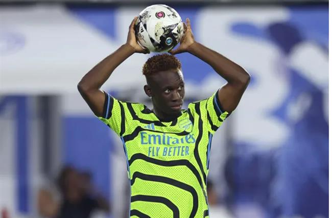 Chelsea muon co Balogun cua Arsenal