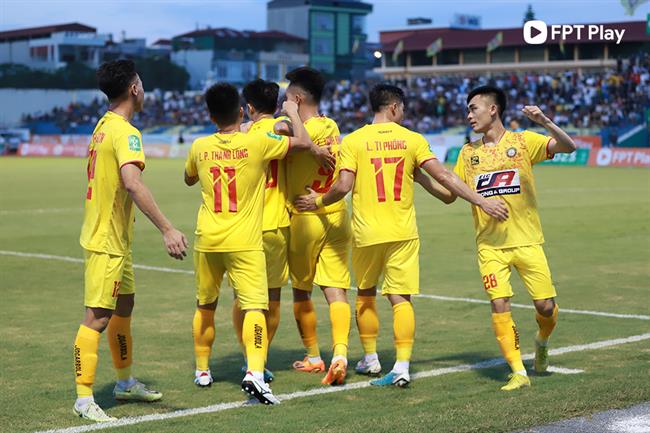 Chung kết Cúp Quốc gia trên FPT Play ngôi vương vẫy gọi 1