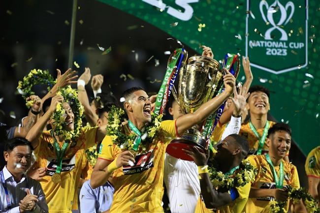 HLV Velizar Popov: Một mùa giải tuyệt vời và đáng ngạc nhiên của Thanh Hoá