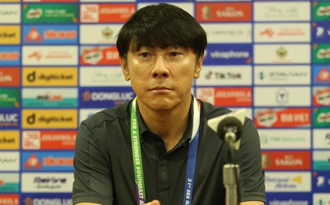 HLV Shin Tae-yong chỉ trích gay gắt trọng tài sau trận chung kết U23 ĐNÁ 2023