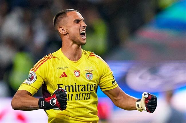 MU chốt người thay Dean Henderson