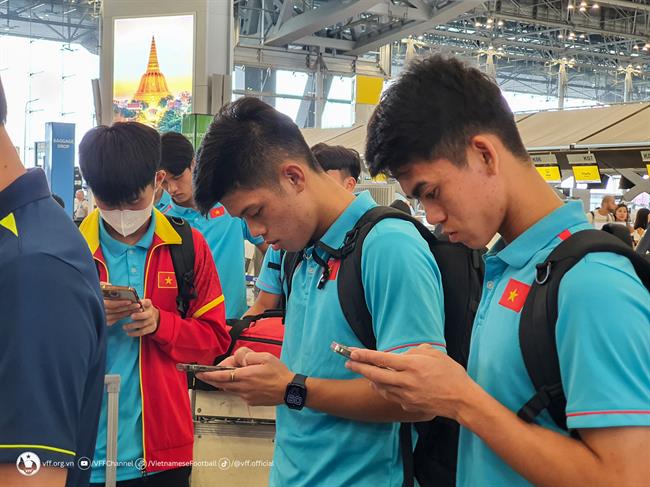 U23 Việt Nam về nước làm lễ mừng công sau chức vô địch U23 ĐNA 3 U23 Việt Nam về nước làm lễ mừng công sau chức vô địch U23 ĐNA 3