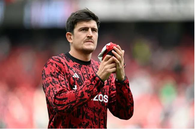 Harry Maguire van duoc trieu tap vao dT Anh