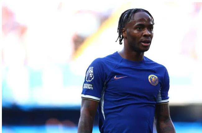 Raheem Sterling vẫn bị loại khỏi ĐT Anh