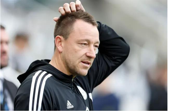 John Terry đồng ý trở thành huấn luyện viên của Al-Shabab John Terry dong y tro thanh huan luyen vien cua Al-Shabab