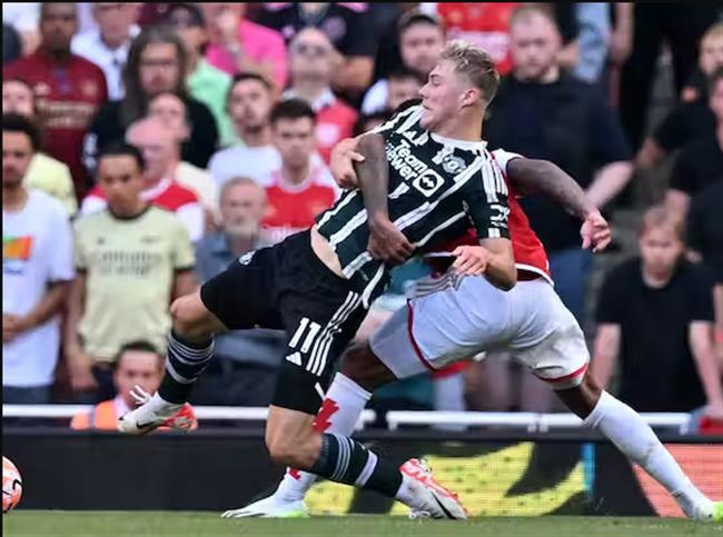 Bruno Fernandes sẵn sàng làm mọi thứ giúp Hojlund ghi bàn 1