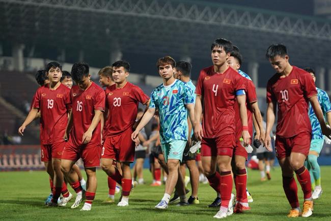 HLV Hoàng Anh Tuấn tự hào về học trò U23 Việt Nam vì hành xử đẹp