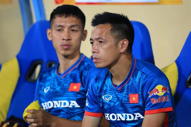 Chờ Nguyễn Văn Quyết cứu rỗi hàng công ĐT Việt Nam 3