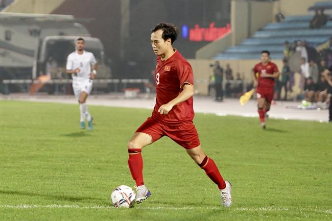 Sút tung lưới Philippines, Văn Toàn 'phá dớp' trong năm 2023