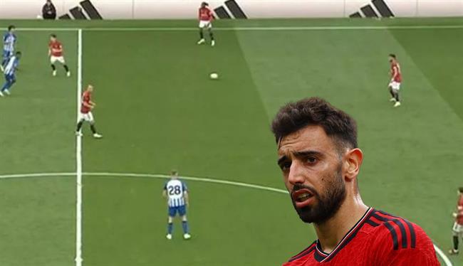 Bruno có thời điểm đá...trung vệ trong trận MU thua Brighton