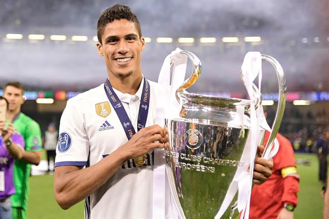 Raphael Varane vo dich UEFA Champions League 2016/17