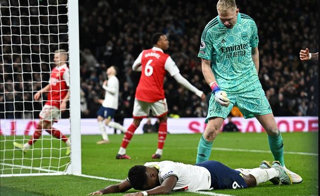 Tottenham lam khach tren san cua Arsenal o vong 6 NHA