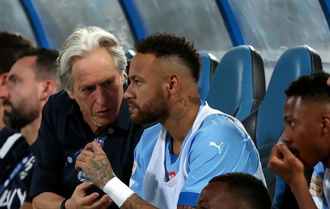 Neymar phủ nhận chuyện bẻ ghế HLV Al Hilal