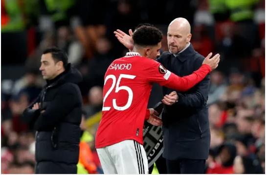 Dimitar Berbatov chia se ve Jadon Sancho 