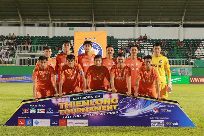 HLV Trương Việt Hoàng ra mắt ấn tượng cùng Đà Nẵng FC 1