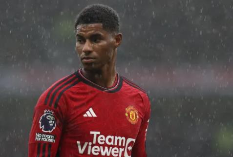 Erik ten Hag canh bao Marcus Rashford