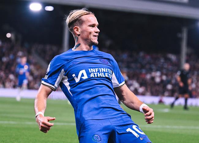 Mudryk chấn thương ngay sau bàn thắng đầu cho Chelsea