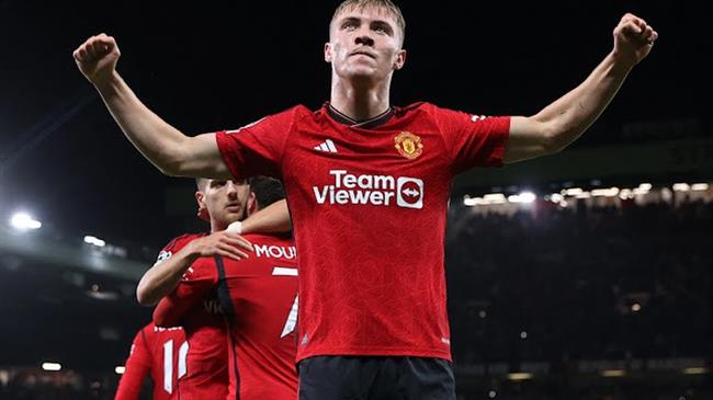 MU thua sốc Galatasaray trong ngày Onana mắc sai lầm, Casemiro nhận thẻ đỏ 2 MU thua sốc Galatasaray trong ngày Onana mắc sai lầm, Casemiro nhận thẻ đỏ 2