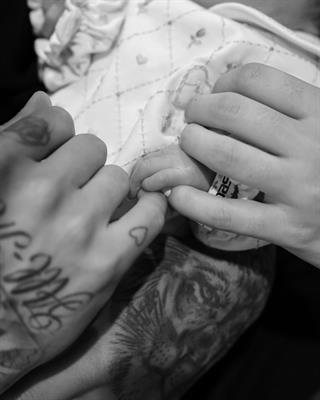 Neymar và bạn gái Bruna Biancardi đón con gái chào đời 3 Neymar và bạn gái Bruna Biancardi đón con gái chào đời 3