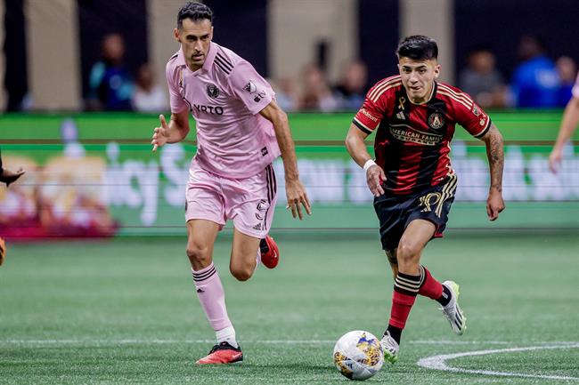 MU dua Thiago Almada vao tam ngam