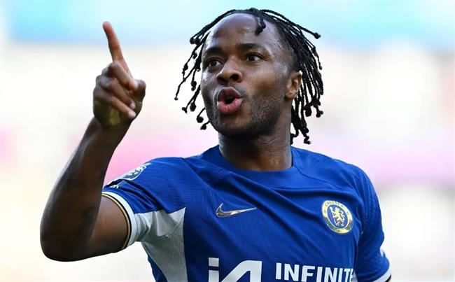 Pochettino thách thức Sterling làm Southgate phải hối hận