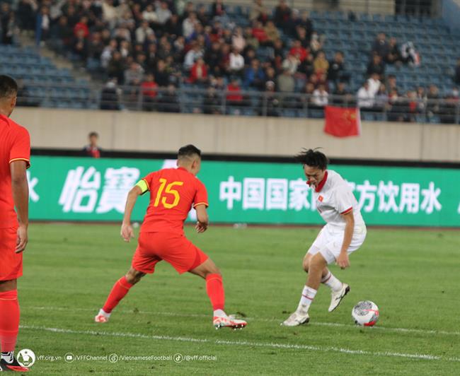 Pirlo Việt Nam nhận điểm cao nhất ở trận thua ĐT Trung Quốc