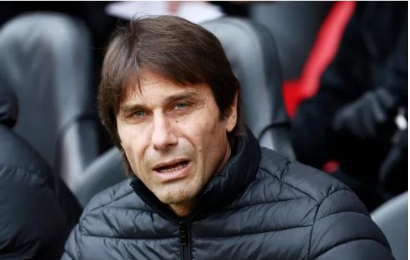 Antonio Conte sẵn sàng thay thế Rudi Garcia dẫn dắt Napoli Antonio Conte san sang thay the Rudi Garcia dan dat Napoli