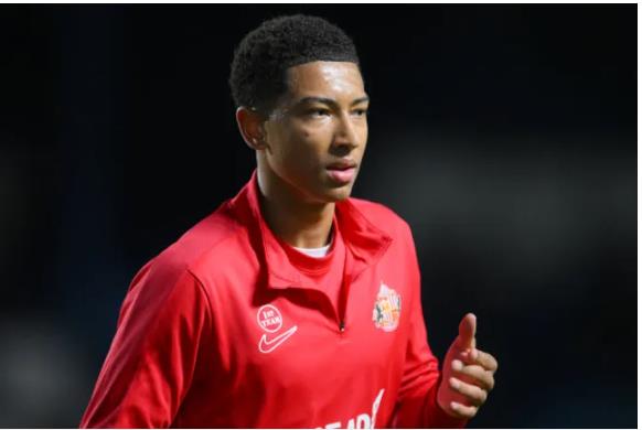 Real Madrid chiêu mộ thêm em trai Jude Bellingham