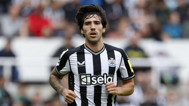 HLV Newcastle chia sẻ về cáo buộc nhằm vào Sandro Tonali 1