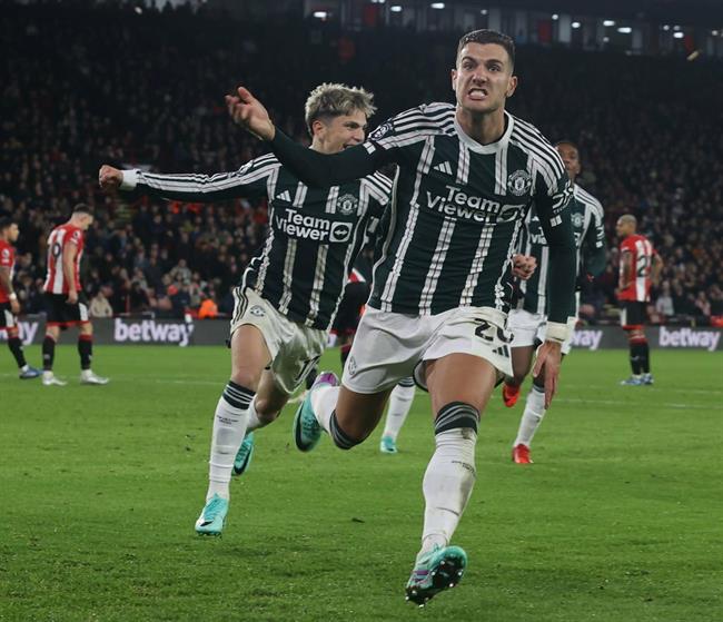 Harry Maguire gọi chiến thắng của MU là tin vui của một ngày buồn 1