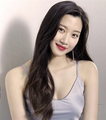 Rộ tin Son Heung Min sắp kết hôn với nữ thần Moon Ga Young 4 Rộ tin Son Heung Min sắp kết hôn với nữ thần Moon Ga Young 4