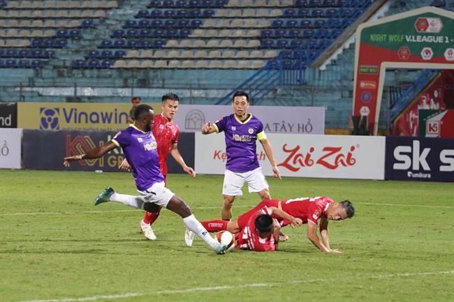 HLV Lê Đức Tuấn nhận trách nhiệm sau trận thua đau của Hà Nội FC 1