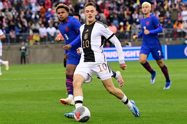 Arsenal dua Florian Wirtz vao tam ngam