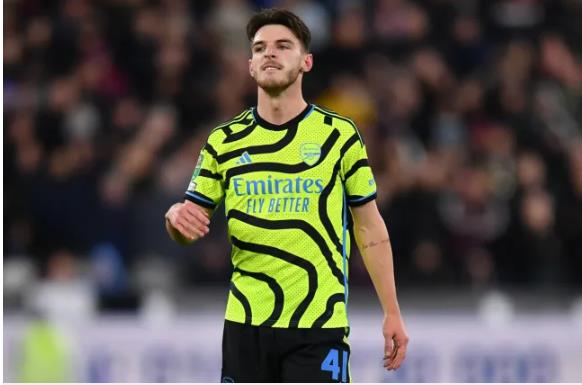 Declan Rice bị la ó khi trở lại SVĐ London Declan Rice bi la o khi tro lai SVd London