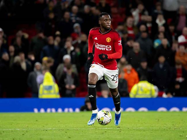 Aaron Wan-Bissaka nói gì trong ngày trở lại đội hình MU?