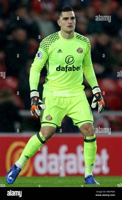 Vito Mannone