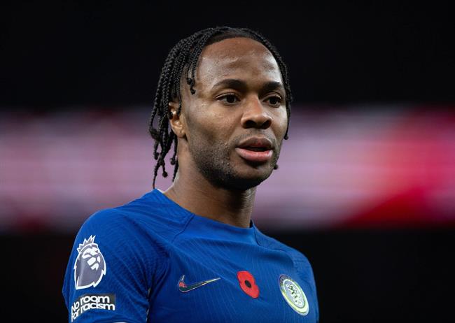 Rio Ferdinand muốn Southgate gọi Sterling thay vì Rashford và Grealish